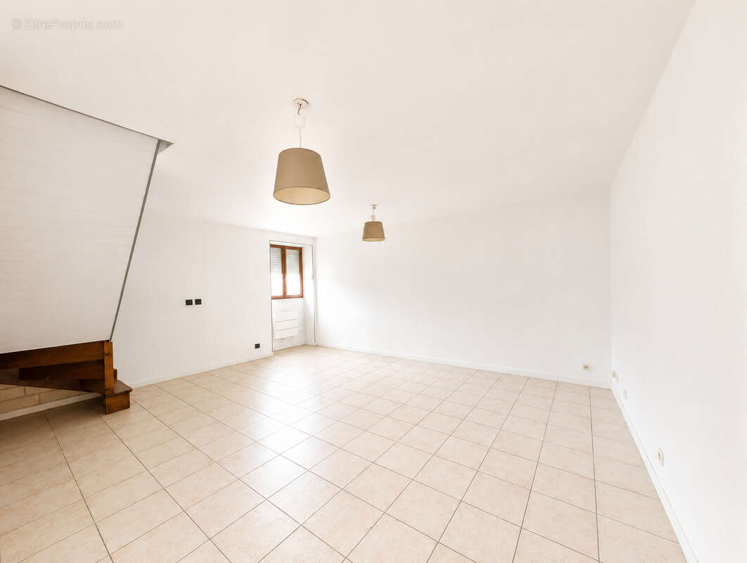 Appartement à LIEUSAINT