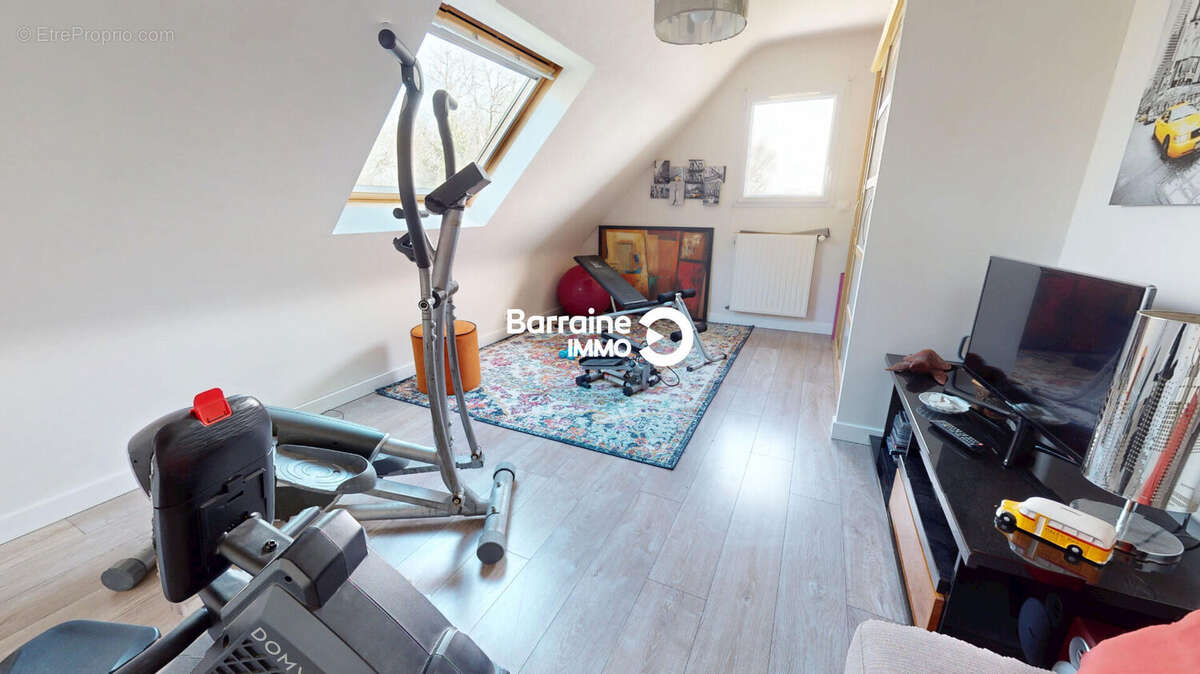 Maison à SAINT-MARTIN-DES-CHAMPS