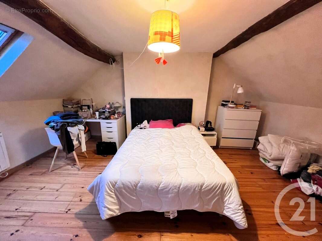 Maison à LE PLESSIS-BELLEVILLE