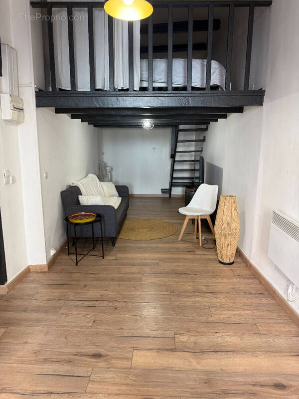 Appartement à MARSEILLE-2E