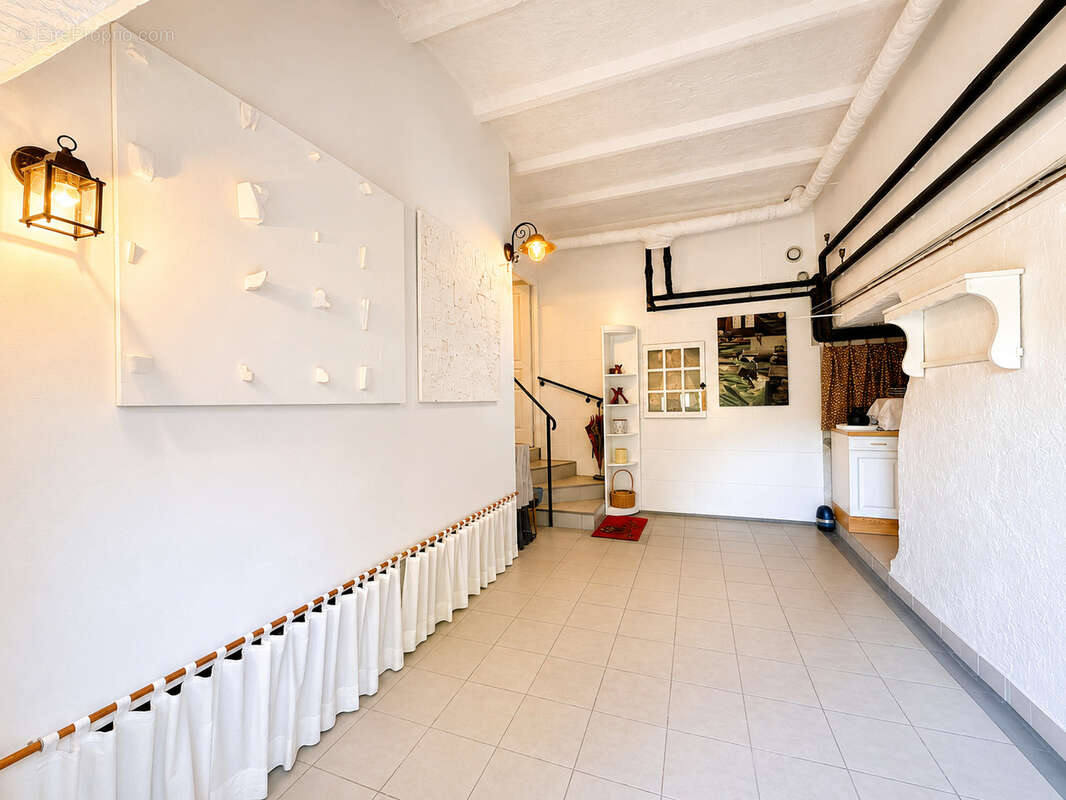 Maison de charme située Montée Saint-Marcel à Vienne - photo 15