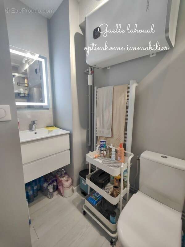 Appartement à LAMALOU-LES-BAINS