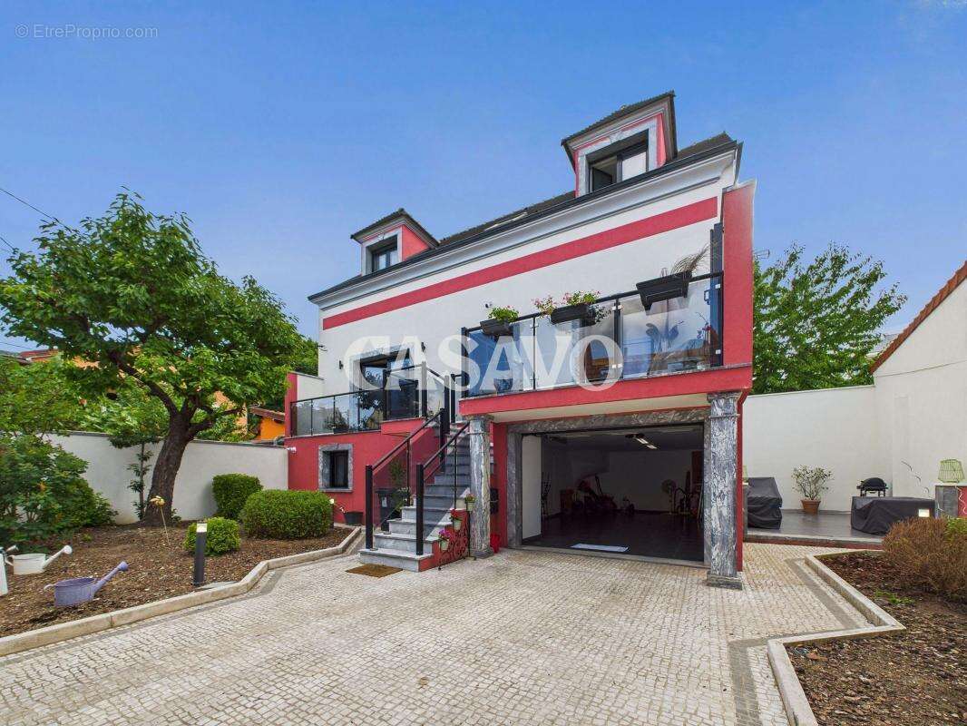 Maison à CHAMPIGNY-SUR-MARNE