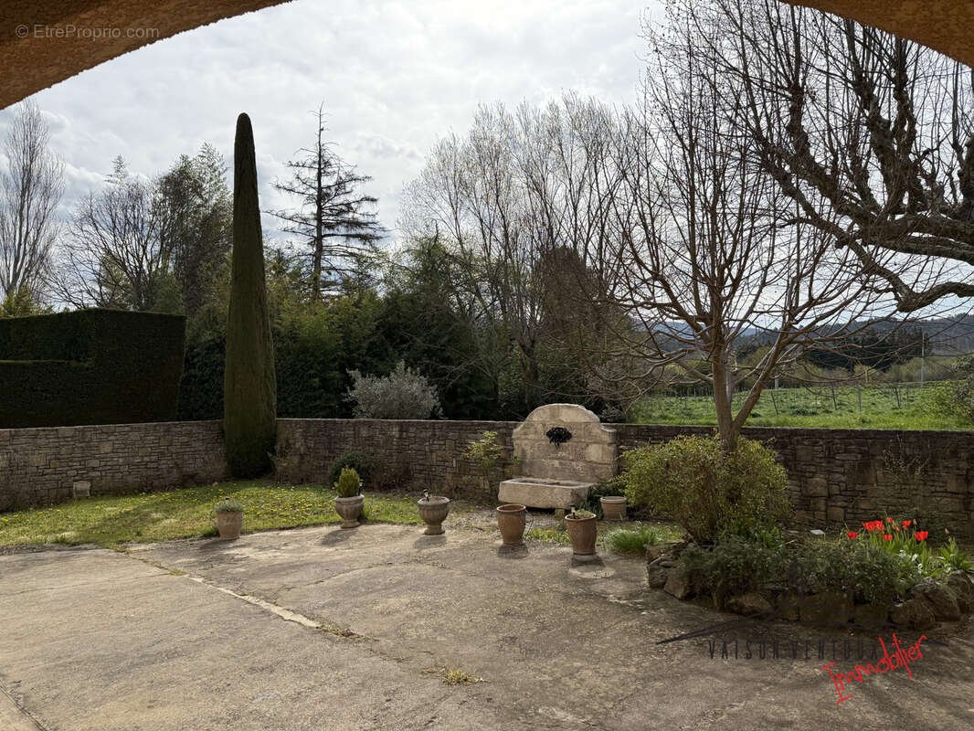 Maison à MALAUCENE