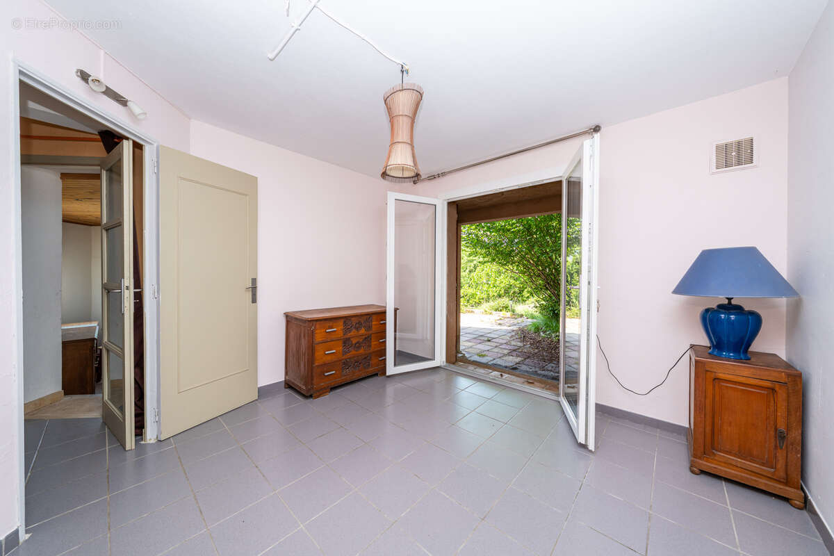 Maison à GREOLIERES