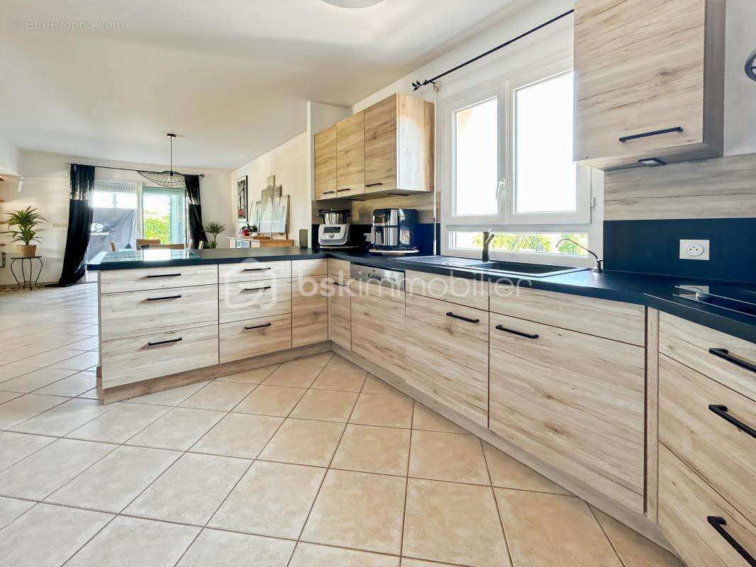 Maison 7 pièces de 179 m² à Nailly (89100) - photo 4