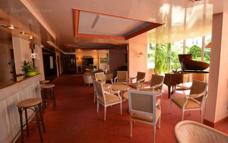 3 pièces 76 m2 Appartement 3 pièces à Nogent-sur-Marne 76m2 résidence Hespérides vente occupée - photo 2