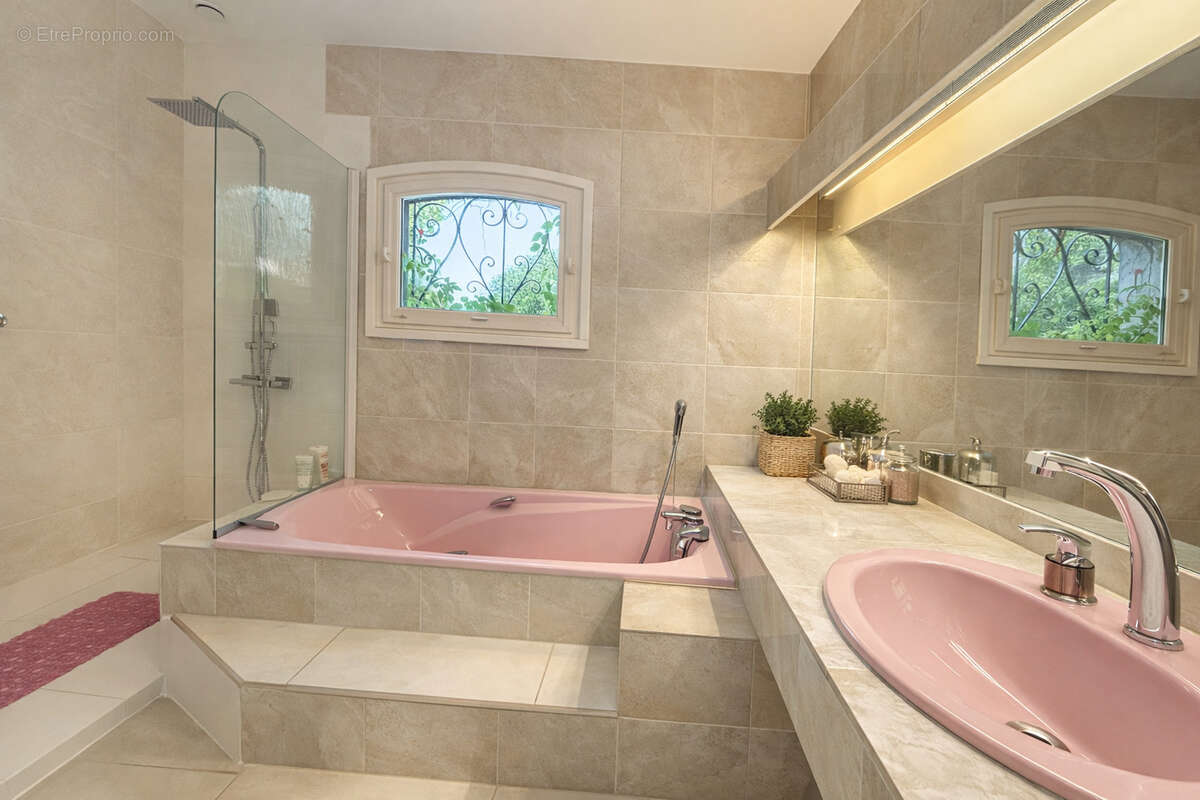 Maison à PIERRELATTE