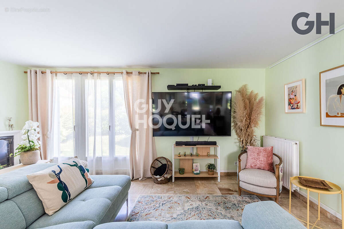 Maison à SOISY-SUR-SEINE