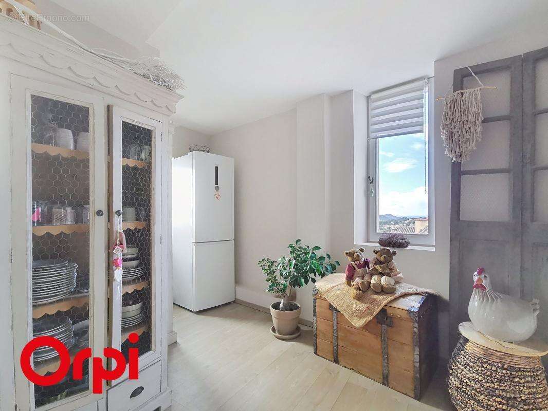 Appartement à LA CADIERE-D'AZUR