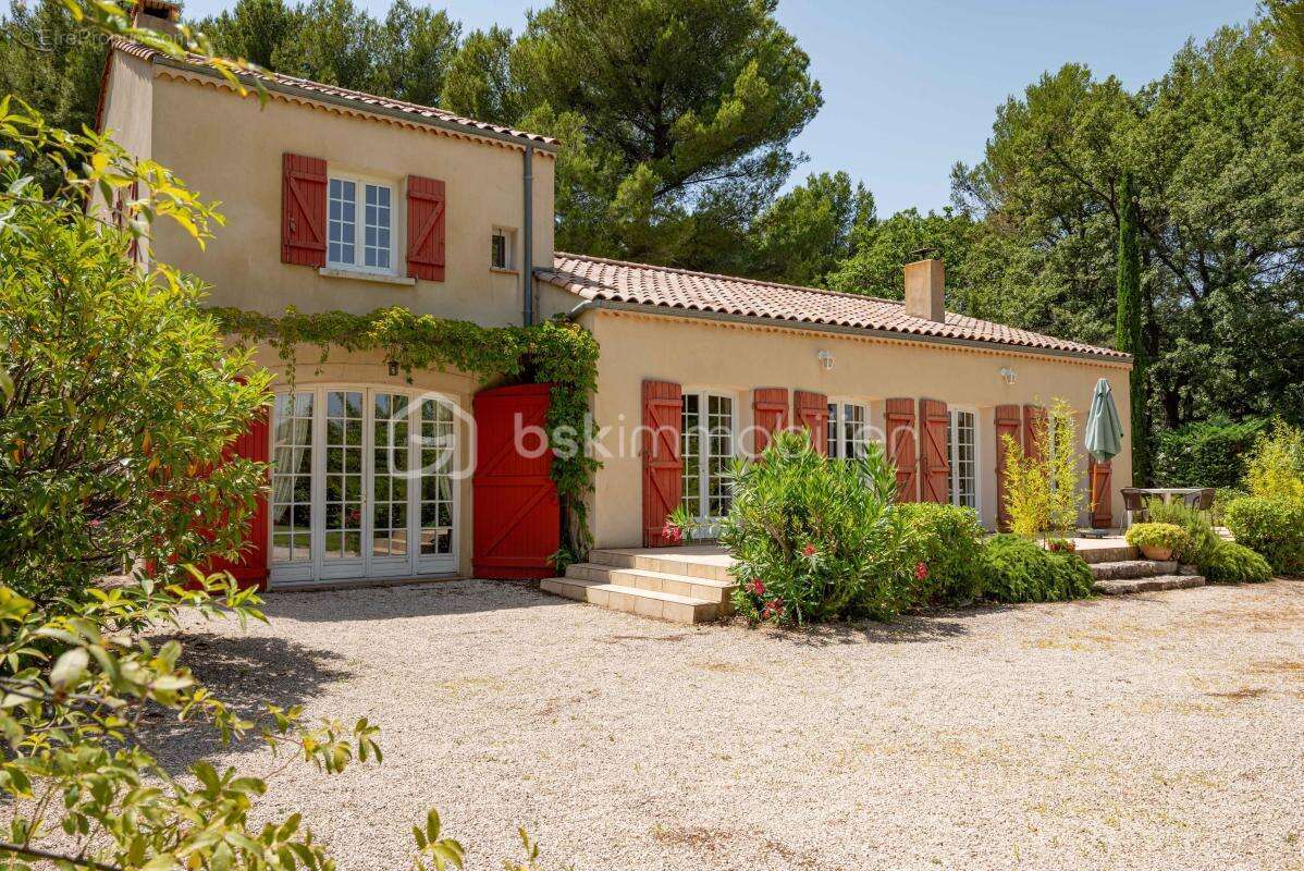 Maison à EGUILLES