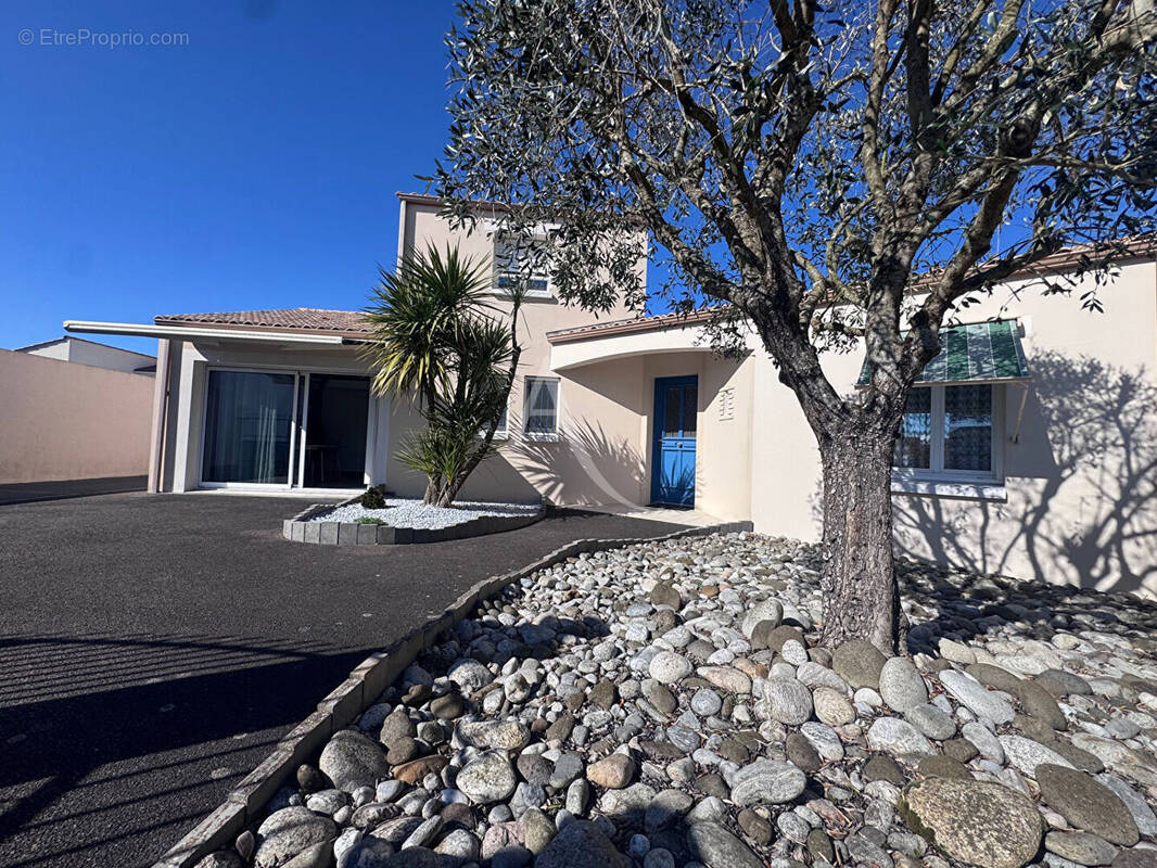 Maison à LONGEVILLE-SUR-MER