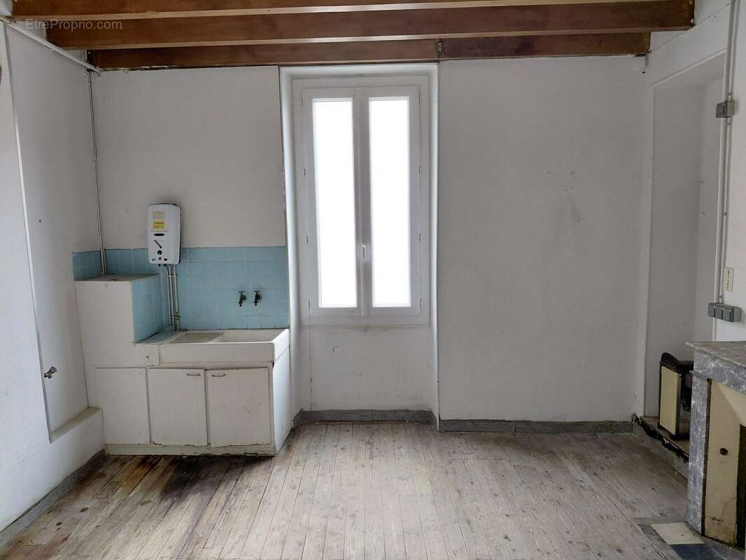 Appartement à MONTENDRE