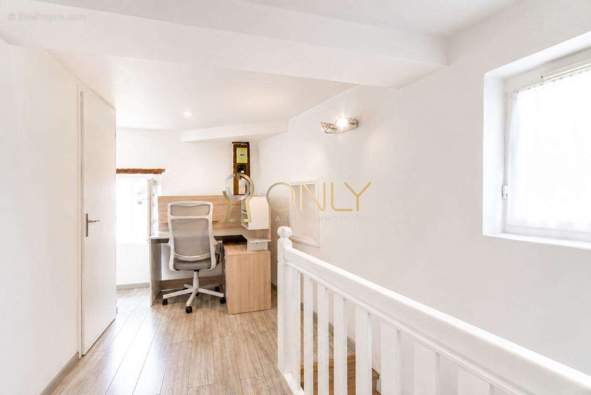 Trévoux - Maison de village - 83 m² habitables - 2 chambres - photo 6