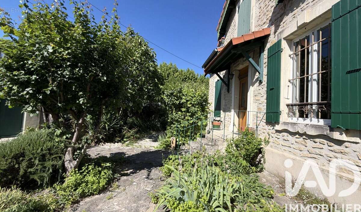 Photo 2 - Maison à VALREAS