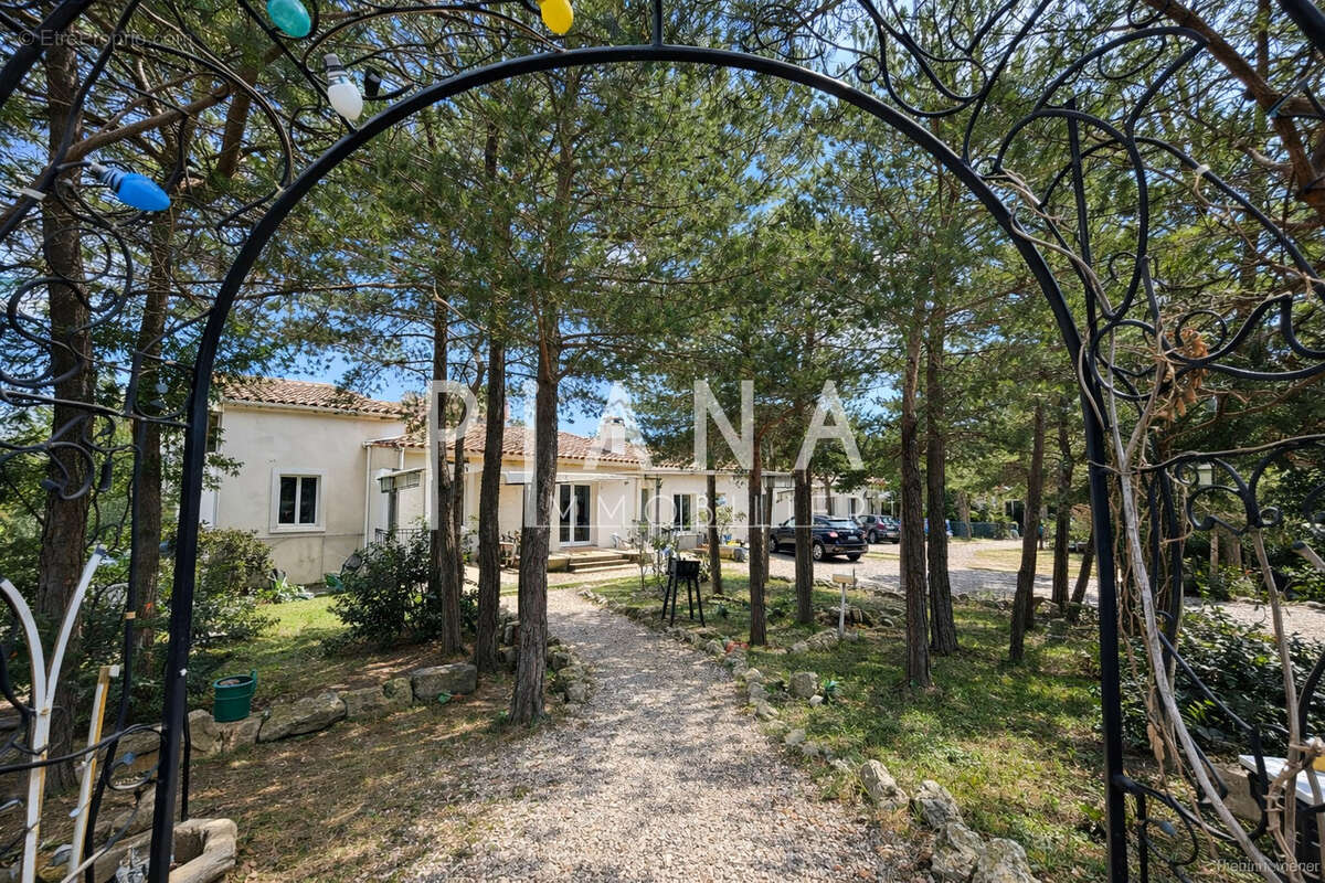 Maison à PLAN-D'AUPS-SAINTE-BAUME
