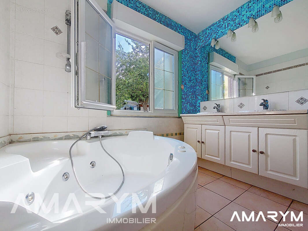 Maison à TOUFFREVILLE-SUR-EU