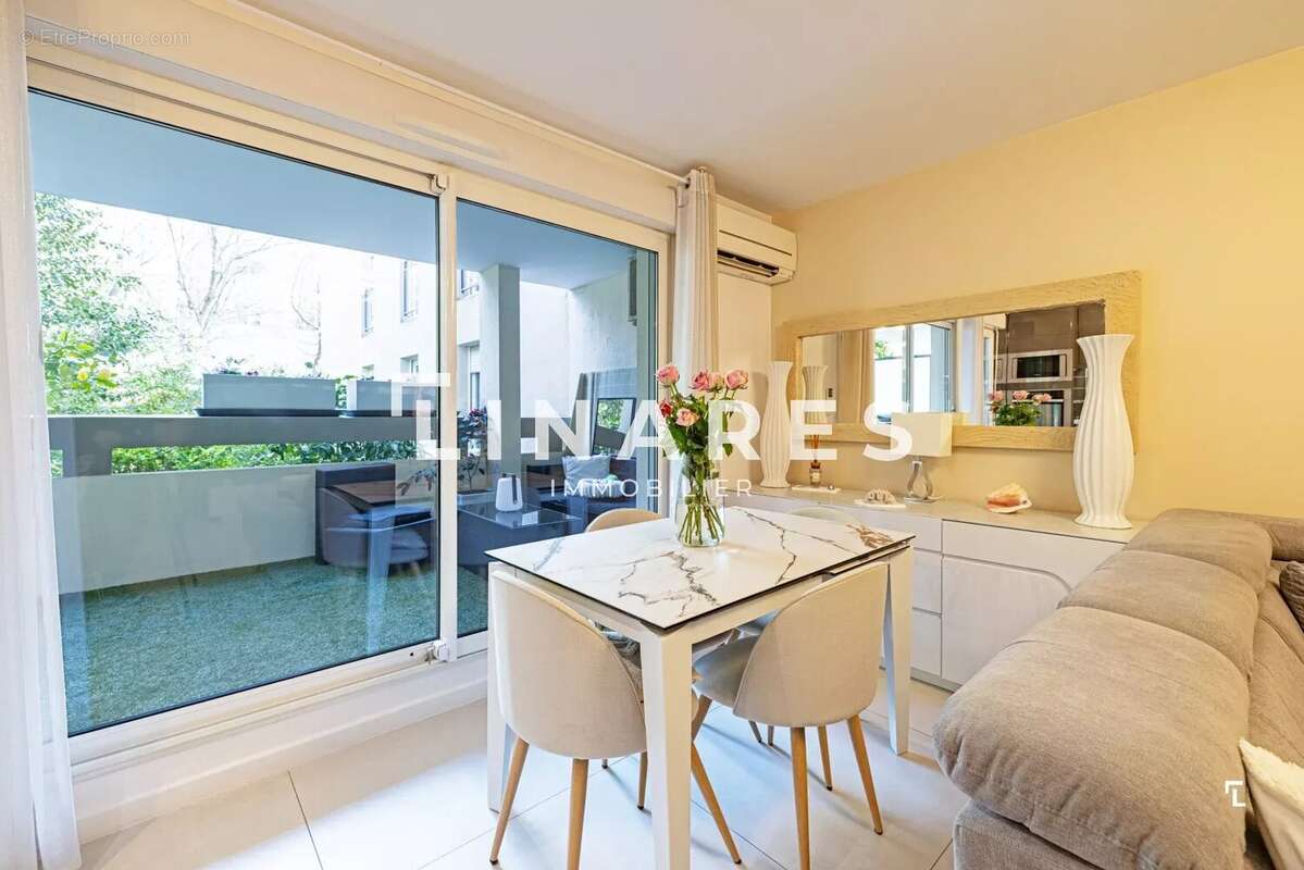 Appartement à MARSEILLE-9E