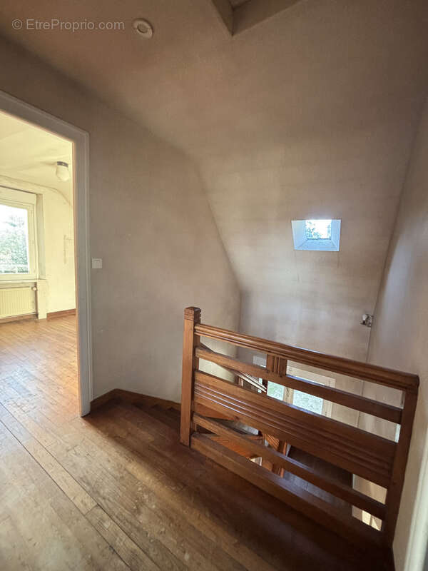 Maison à ELLIANT