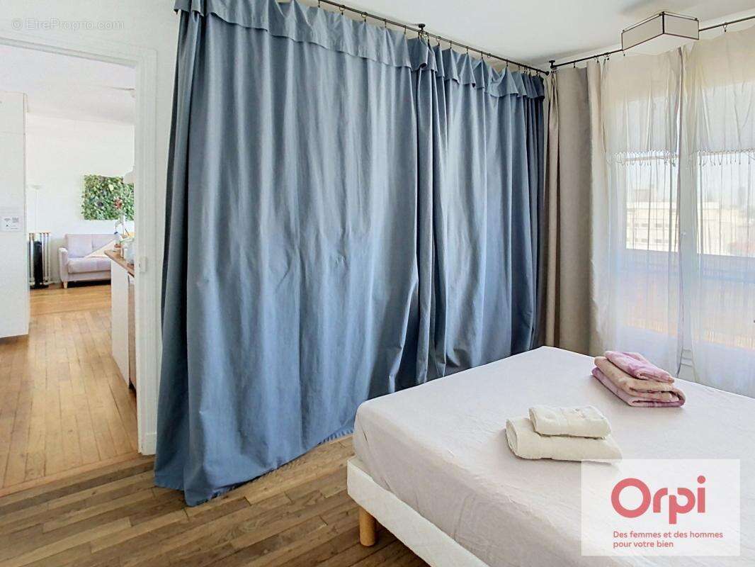 Appartement à ISSY-LES-MOULINEAUX