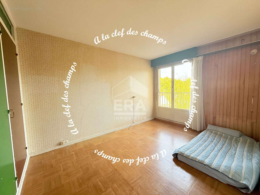 Appartement à BURES-SUR-YVETTE