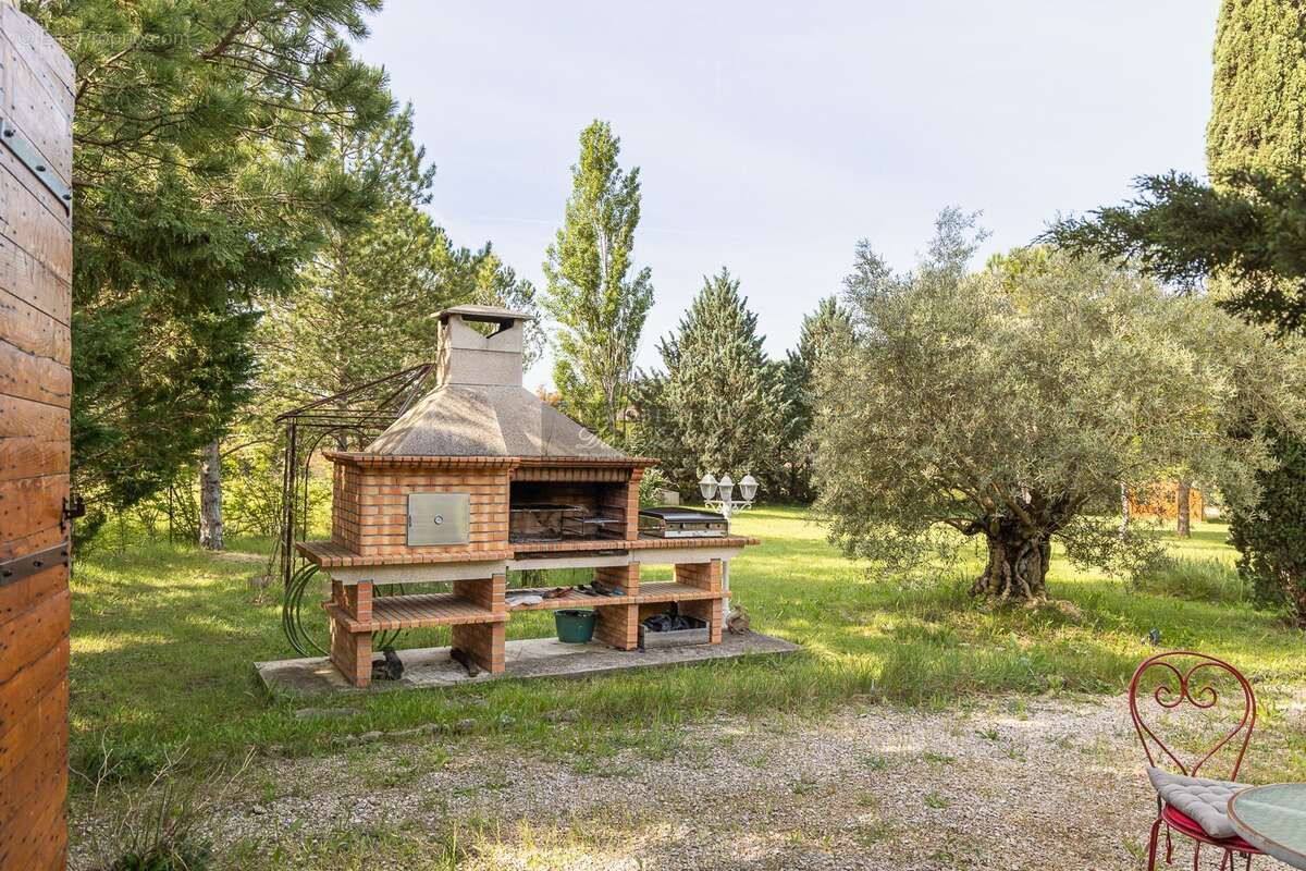 Maison à GORDES
