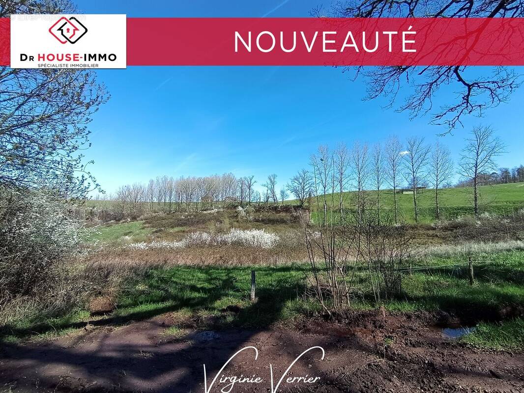 Terrain à LOUIGNAC