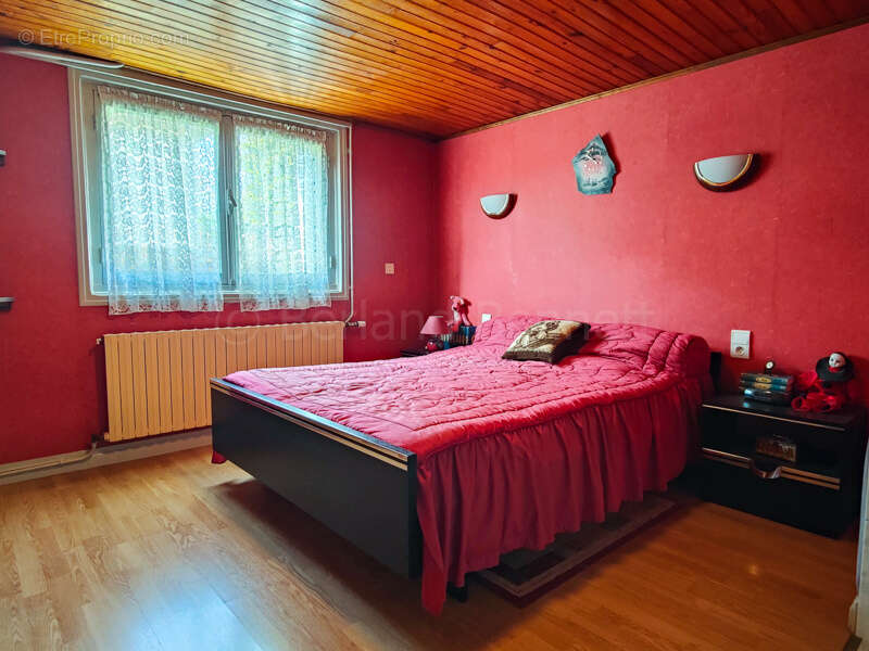 Maison à SAUZE-VAUSSAIS