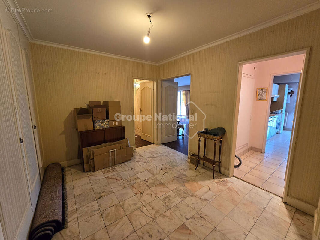 Appartement à VERSAILLES