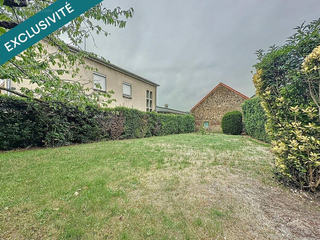 Photo 1 - Terrain à LE MANS