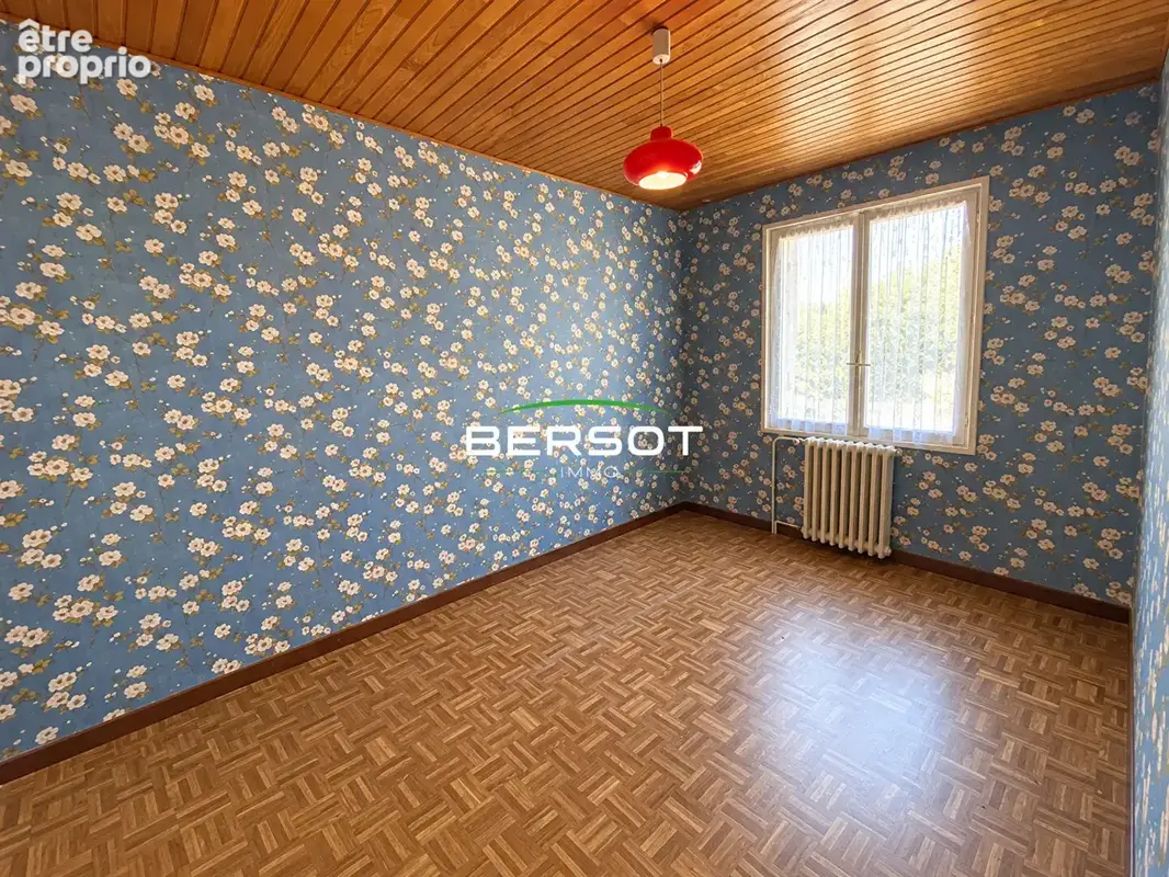 Maison 5 chambres avec dépendances et terrain de 1 407 m² - photo 5