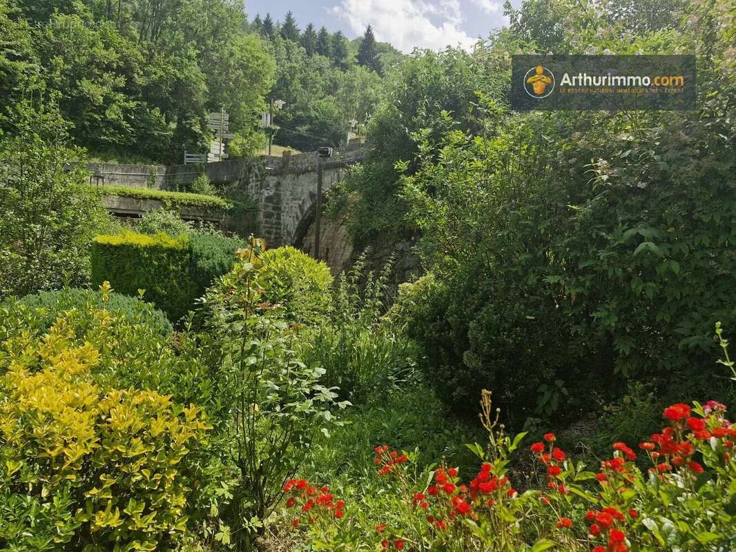 Maison à MONTFERRIER