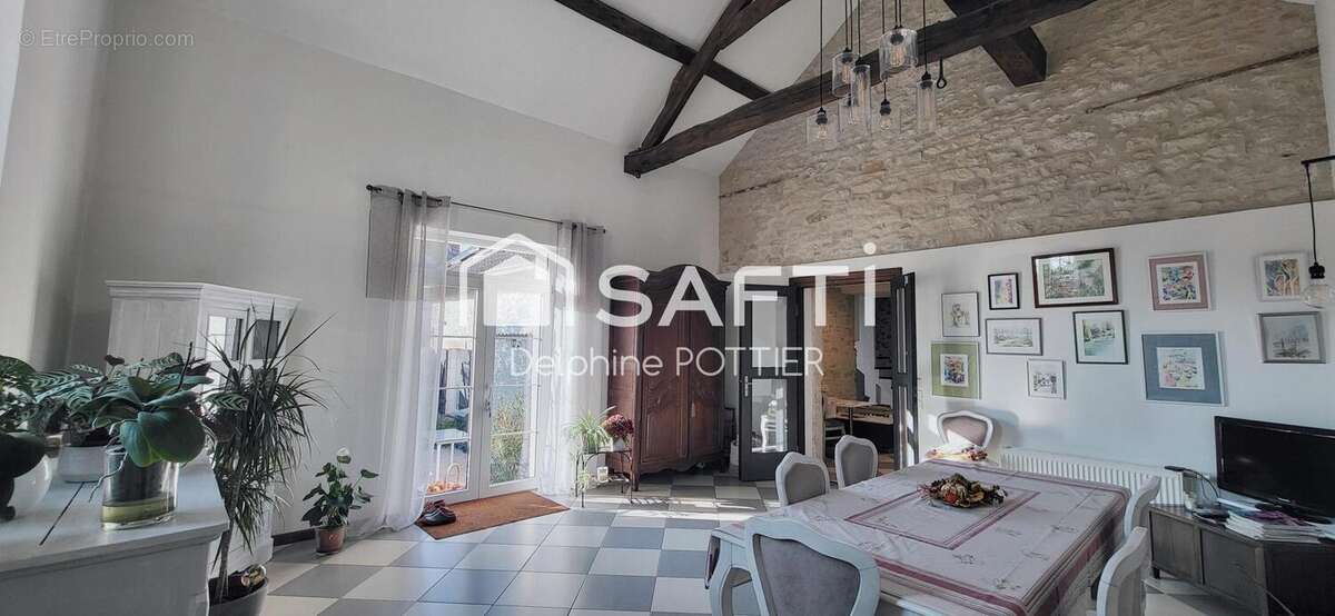 Photo 2 - Maison à BETHISY-SAINT-PIERRE