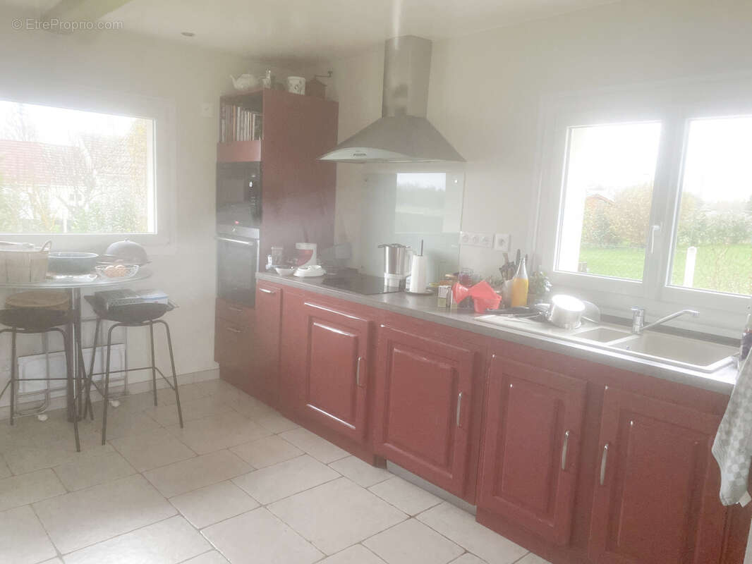 Maison à LE BEC-HELLOUIN