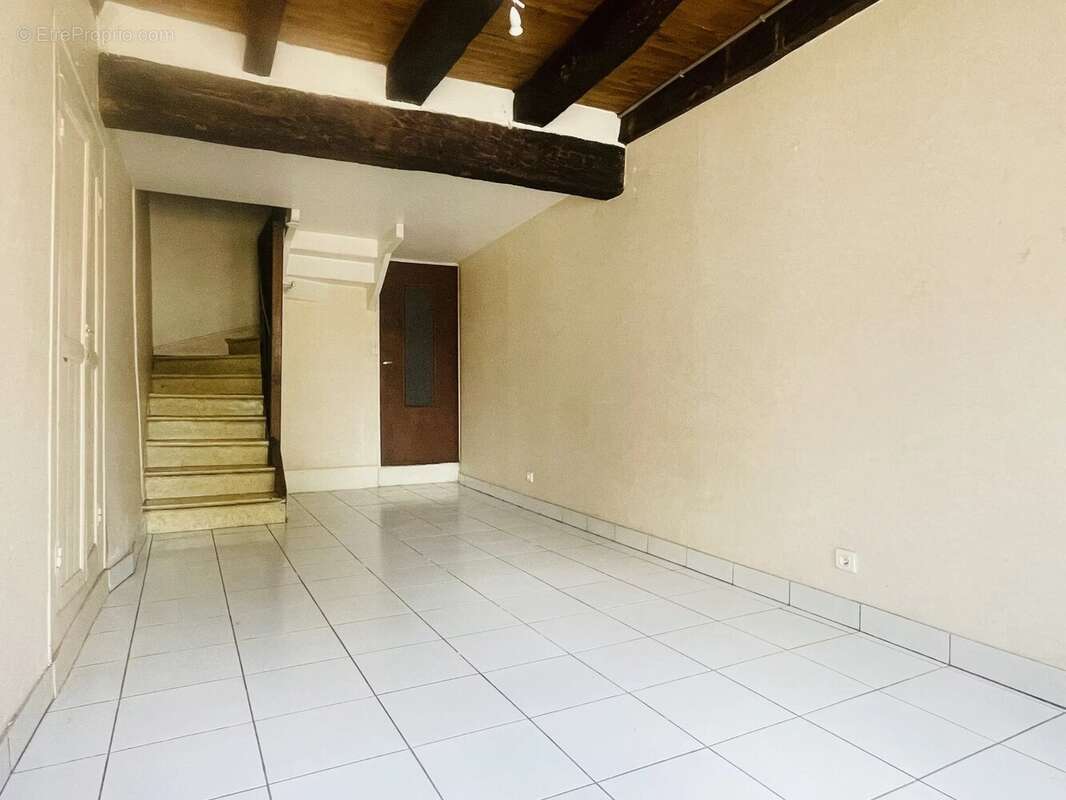 Maison 80 m² à Saulgond  - photo 2