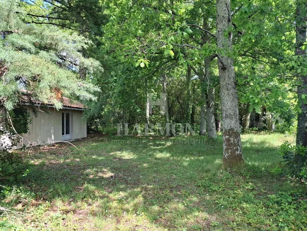 Terrain à GUJAN-MESTRAS