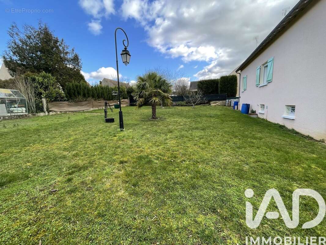 Photo 3 - Maison à SAINT-GERMAIN-LAVAL