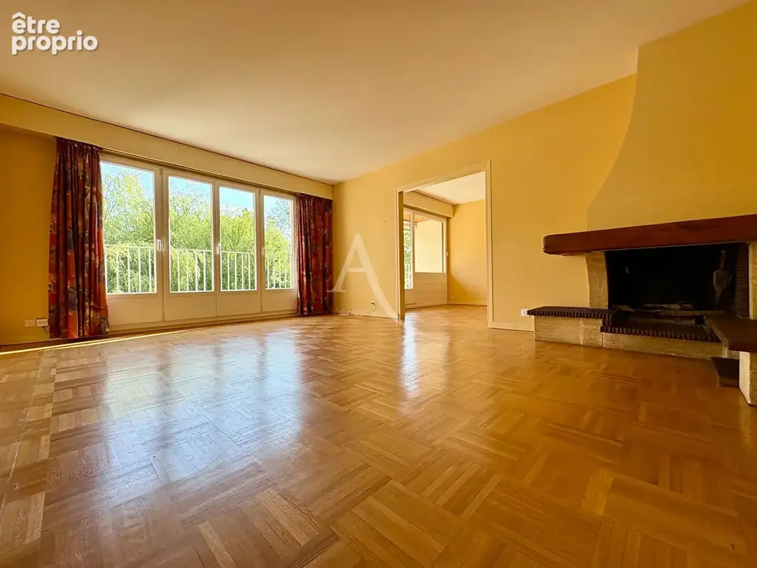 Appartement  5 pièce(s) 3 chambres à BURES SUR YVETTE - photo 2