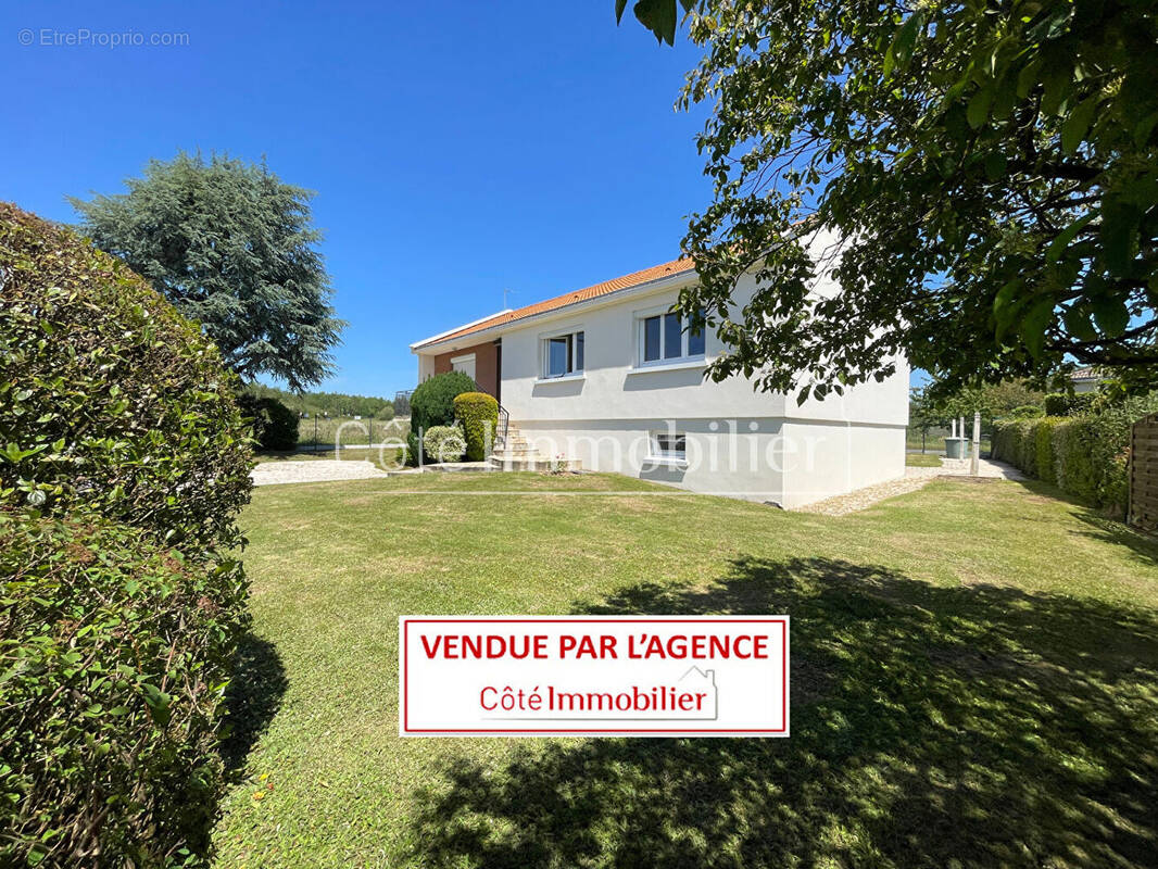 Maison à BOUAYE