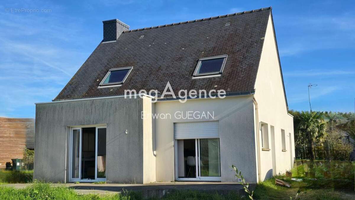 Maison à CLEGUEREC