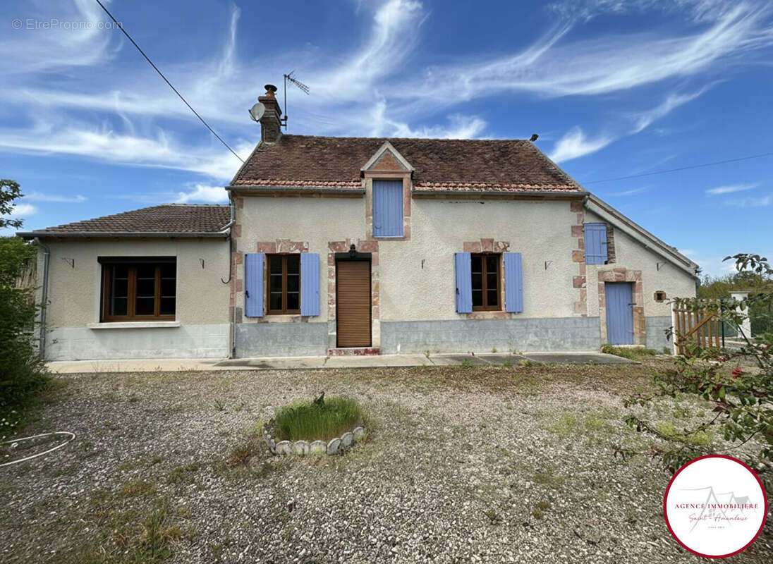 Maison à LOYE-SUR-ARNON