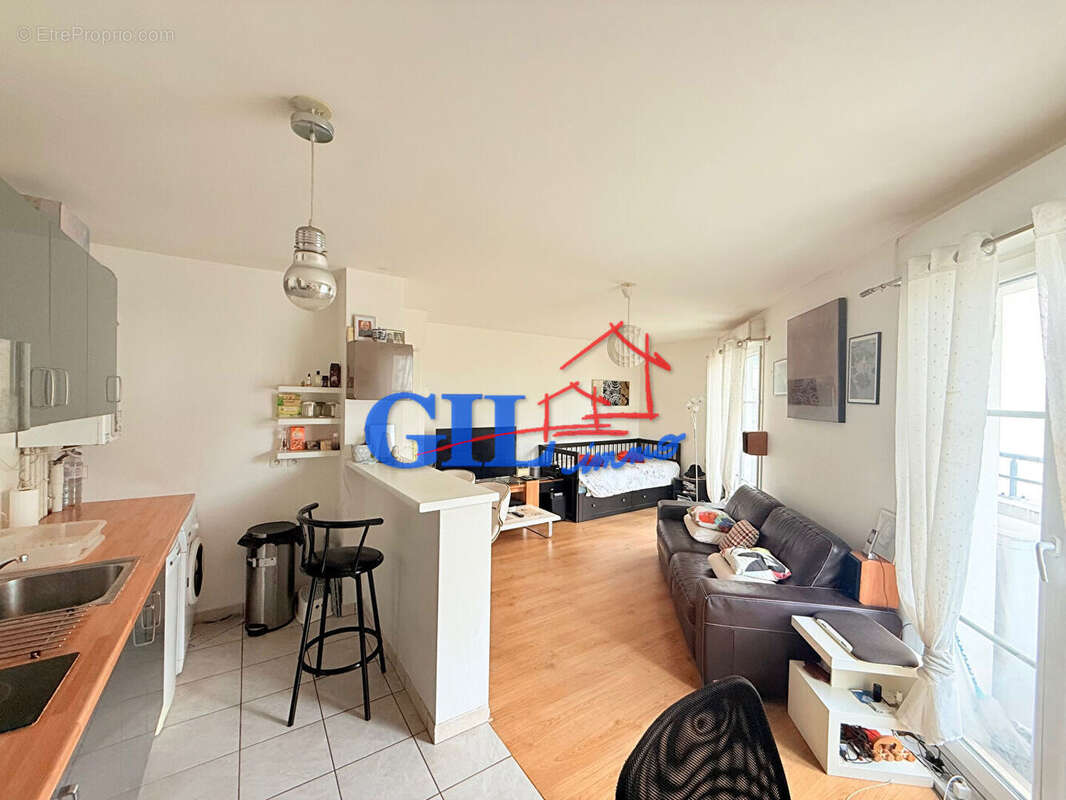 Appartement à SAVIGNY-LE-TEMPLE