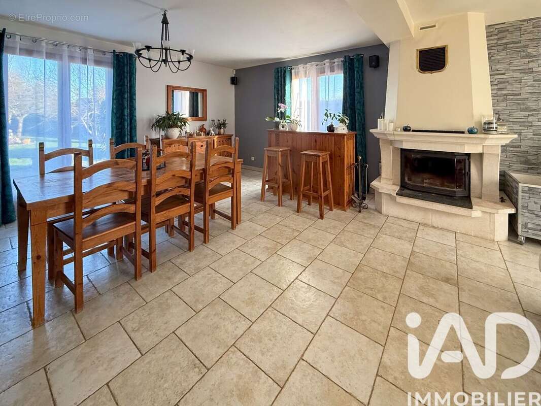 Photo 4 - Maison à BUCHY