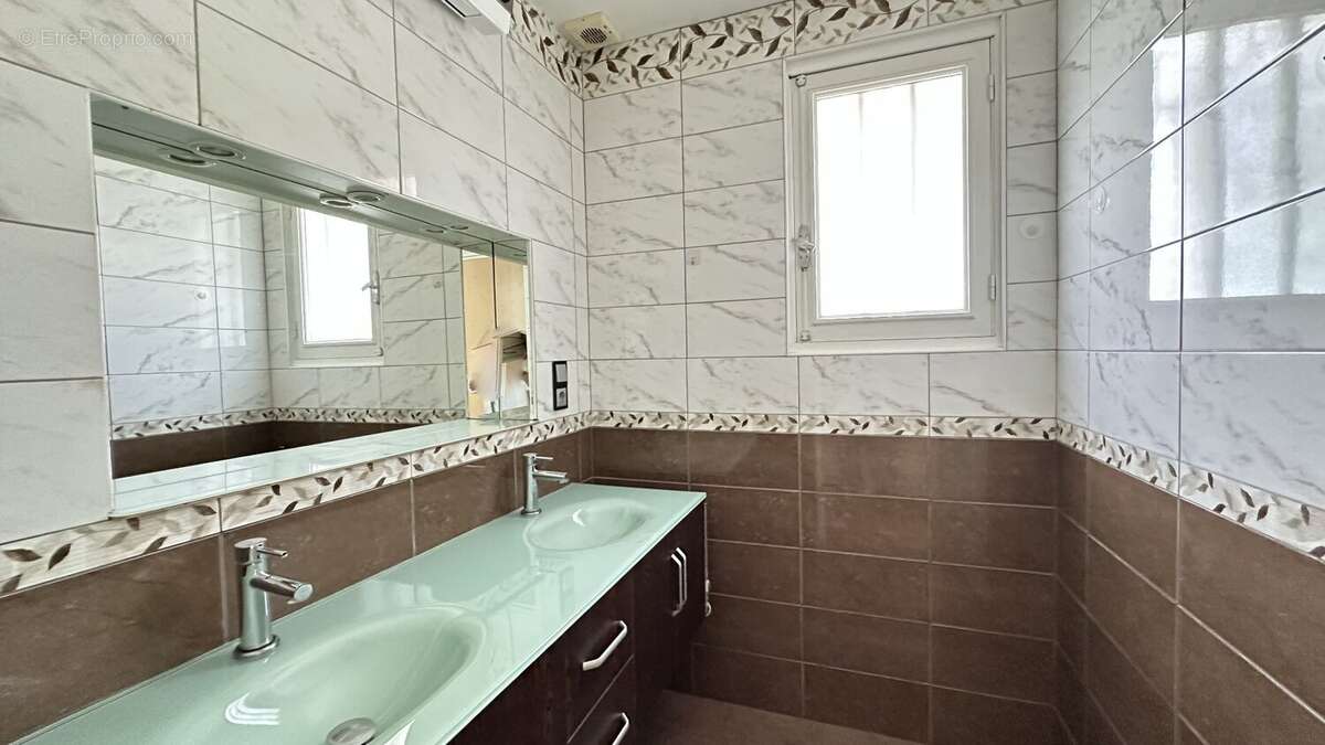 Maison à PEYREHORADE