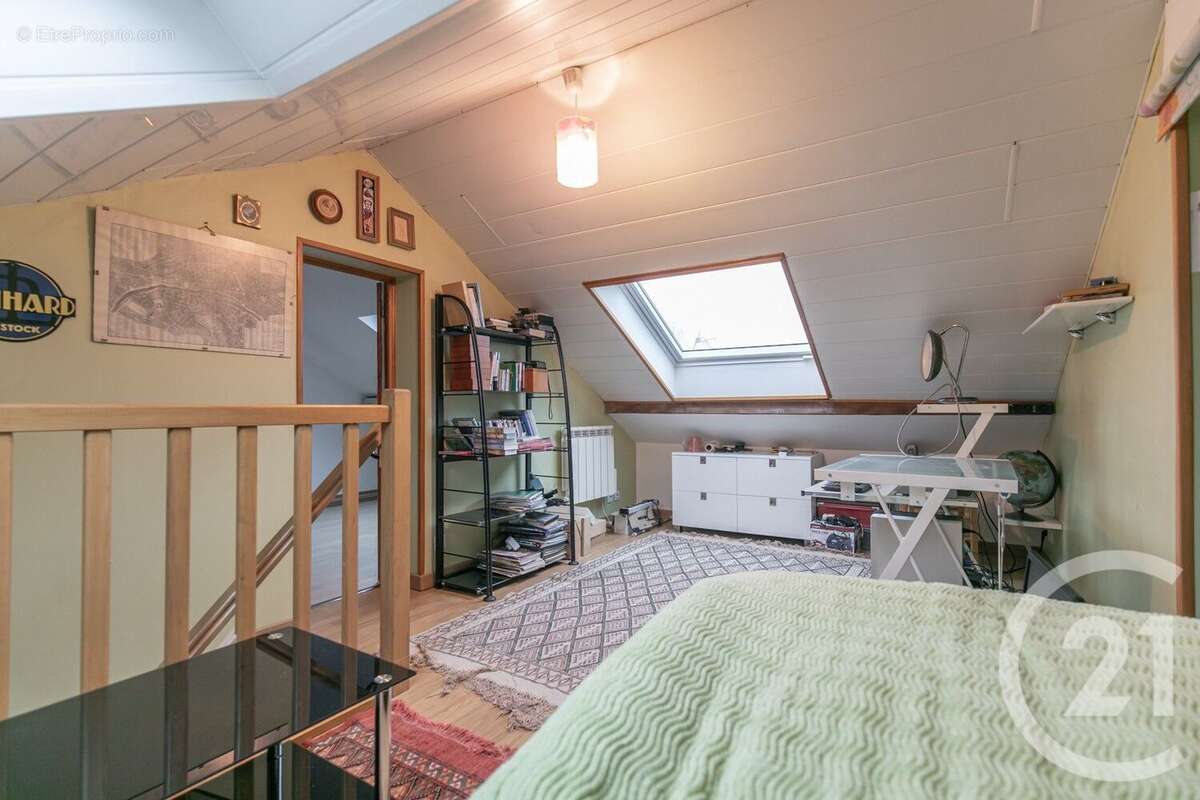 Maison à SAINT-MAUR-DES-FOSSES