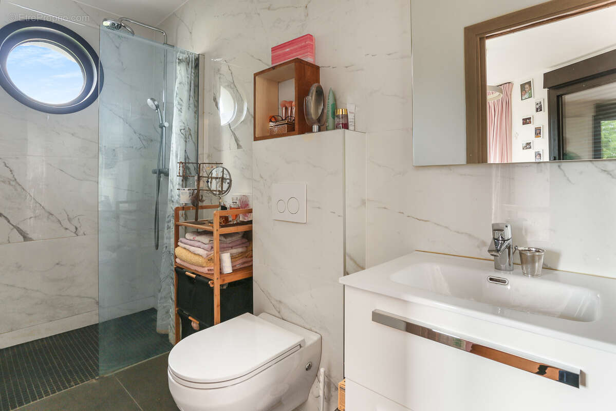SAINT MAUR DES FOSSES Magnifique appartement comme une maison avec jardin - photo 13