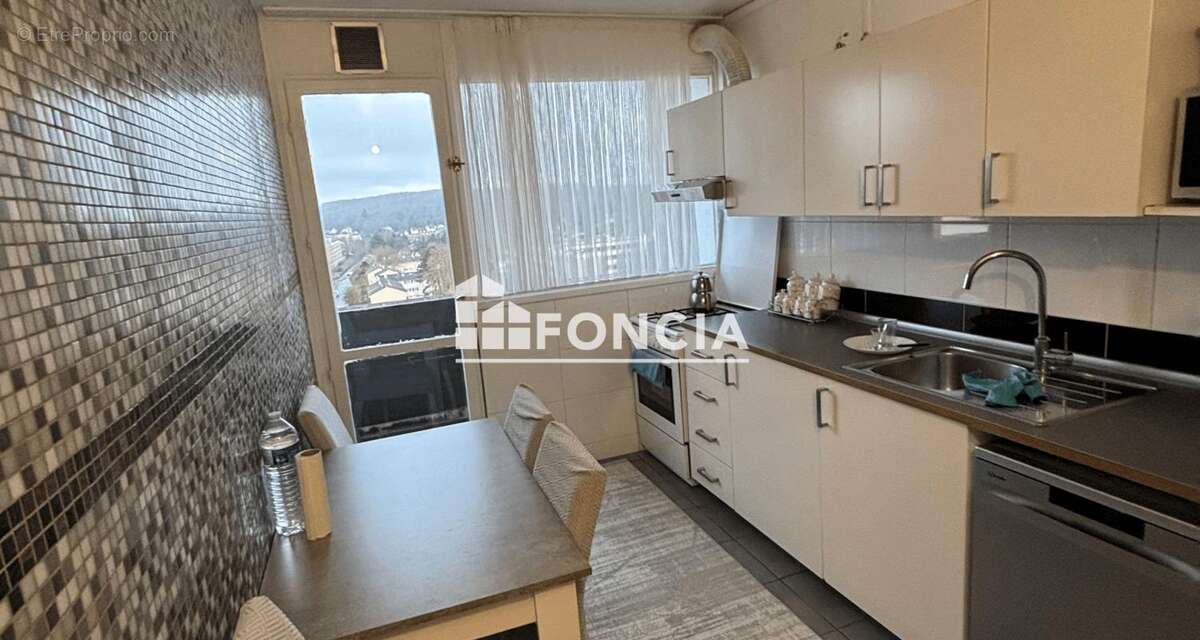 Appartement à VILLIERS-LE-BEL