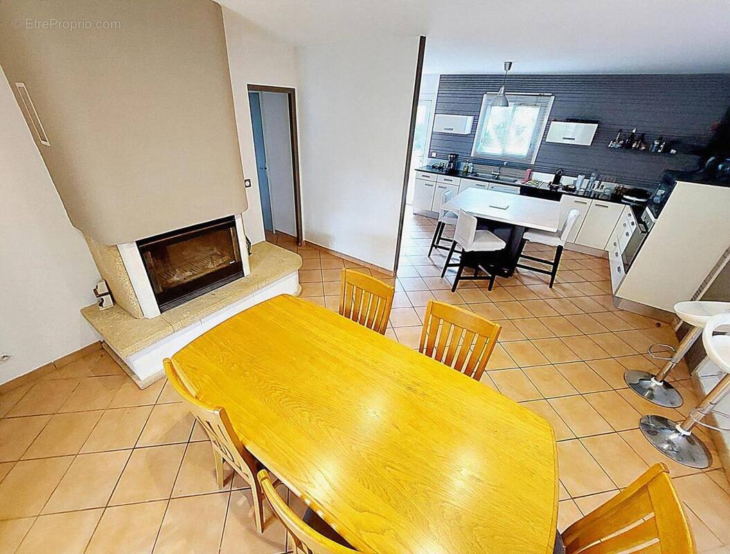 Maison à VILLETELLE