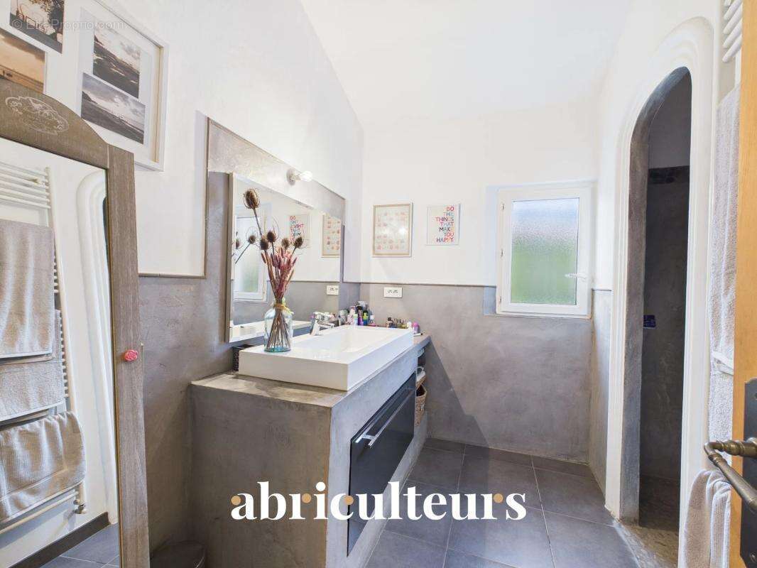 Maison à LOURMARIN