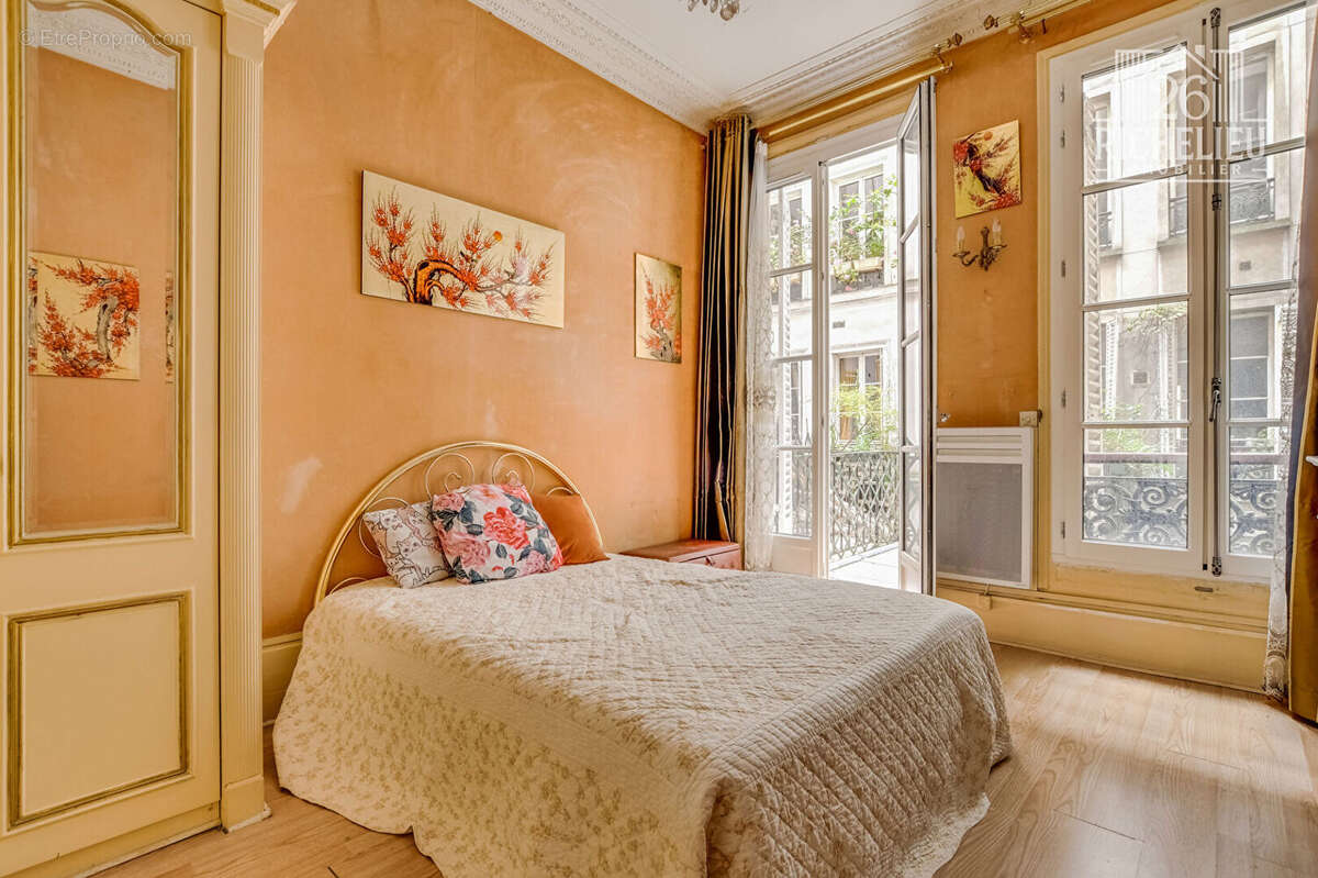 3 pièces 2 chambres de 57 m2 avec Terrasse 75009 - photo 8